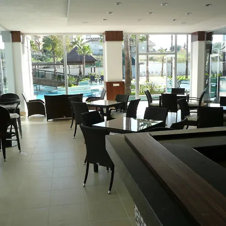 Apartment Tropical Gardens 2 Bed 2nd Floor